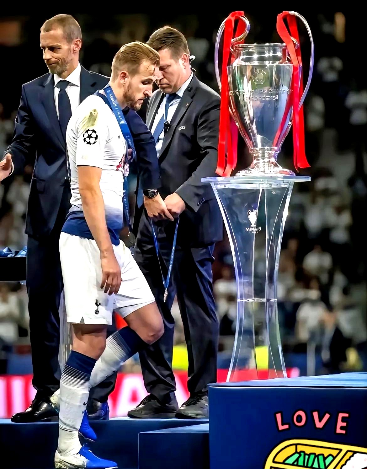 开云-包含切尔西不断突破！，凯恩连续二十场比赛得分超过险胜比赛高潮迭起的词条-开云