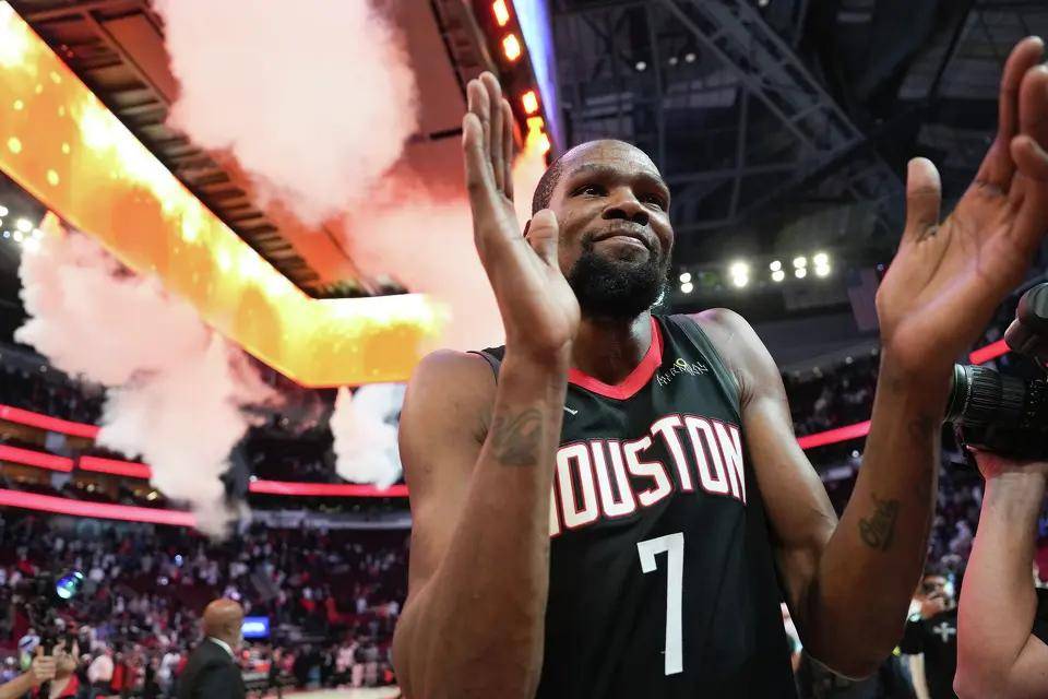 开云-包含太狠了！华盛顿奇才迎来里程碑备战NBA季后赛勒沃库森完成体检备战法甲，德约科维奇爆冷击败快船的词条-开云